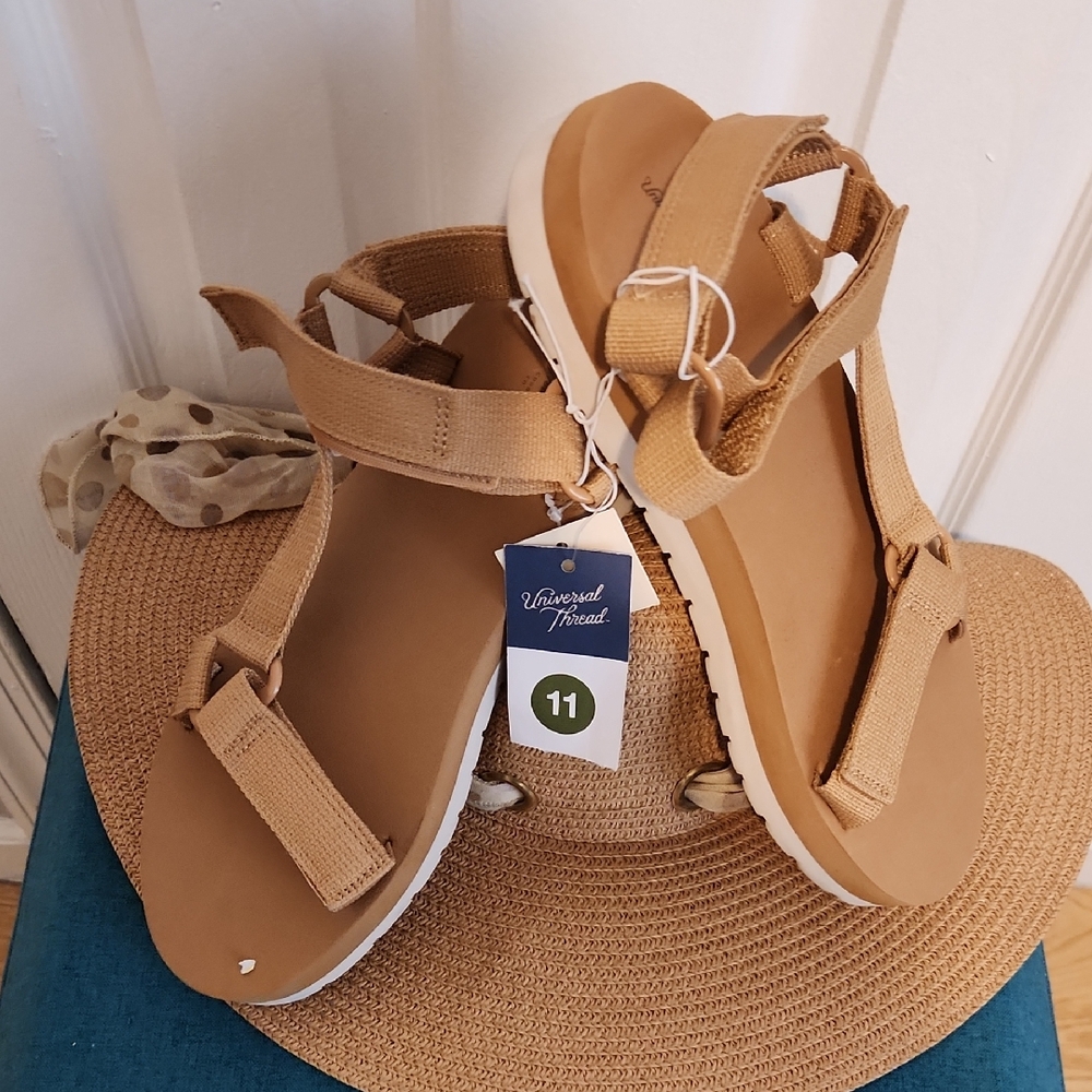 ( OFFER $15)  Universal Thread Women's Brown Strap Sandals